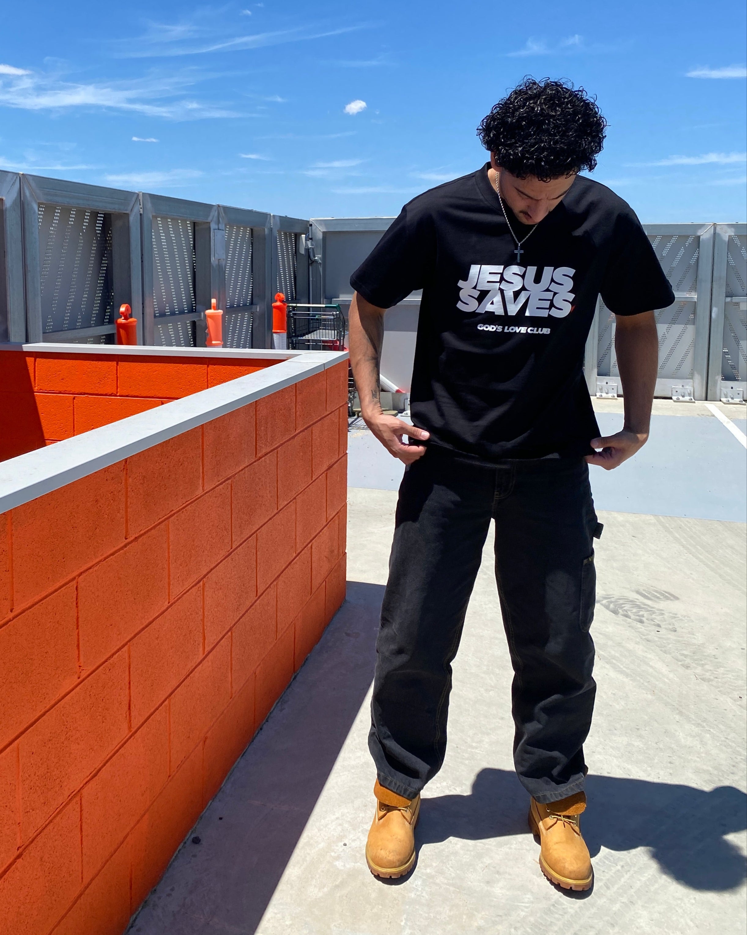 JESUS SAVES TEE - BLACK